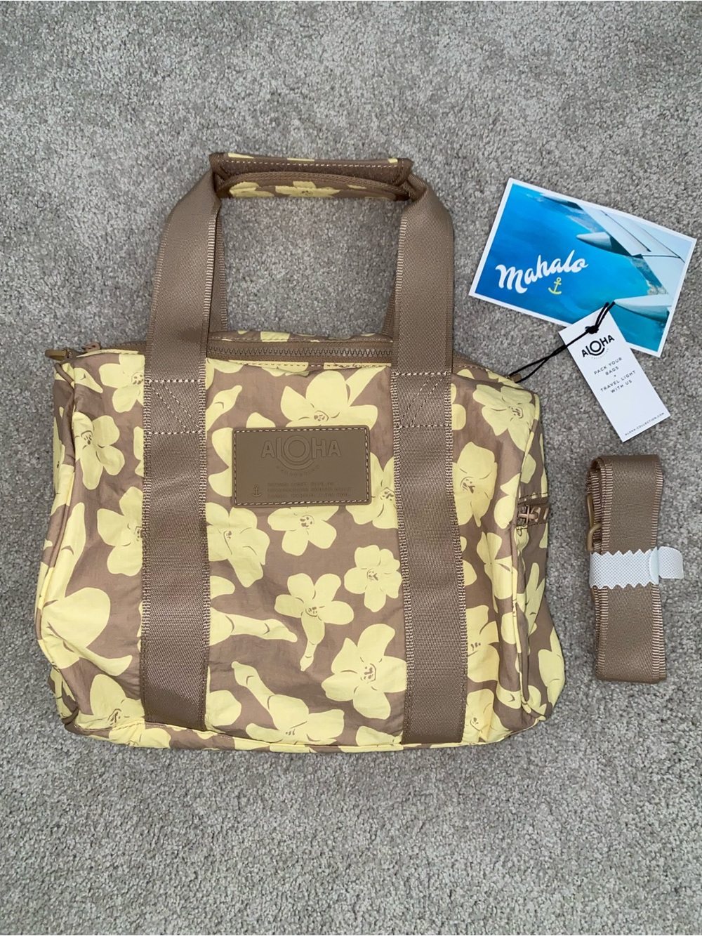 Aloha Collection Stubby Duffle Puakenikeni Affogato - Picture 2 of 8